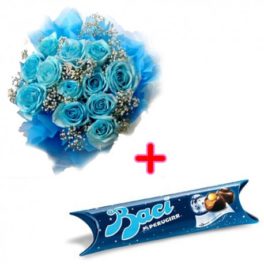 12 rose azzurre con baci perugina