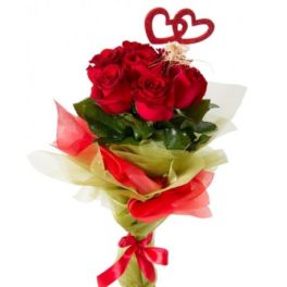 Bouquet con sette rose rosse