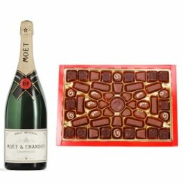 bottiglia champagne Moët & Chandon con scatola di cioccolatini